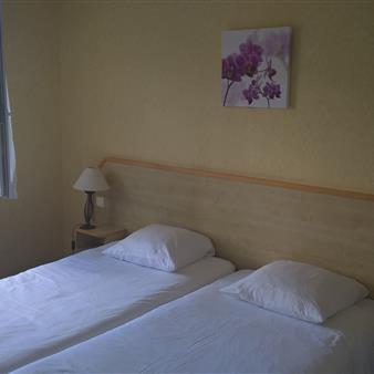Zwei Einzelbettszimmer mit Gaartensblick Hotel Belle-Vue Fouesnant